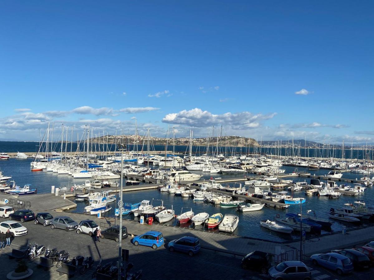 Procida Marina Grande公寓 外观 照片